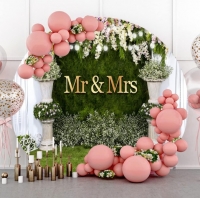Mr & Mrs Wedding Round Backdrop